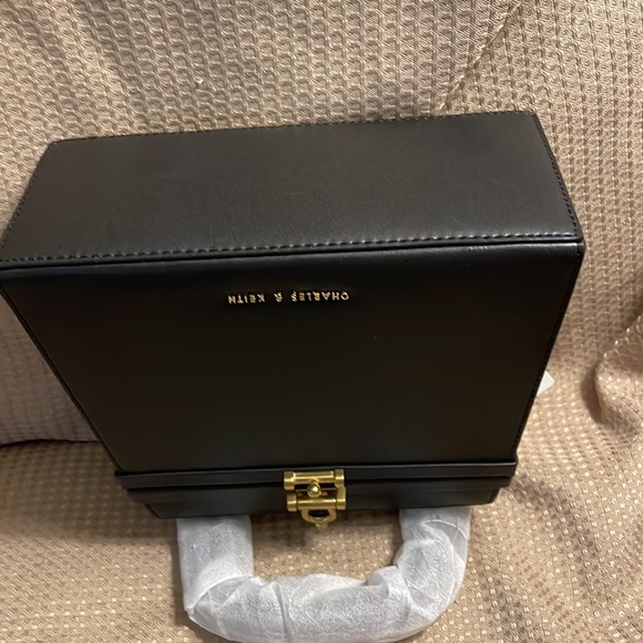 Charles &Keith bags - Picture 4 of 6